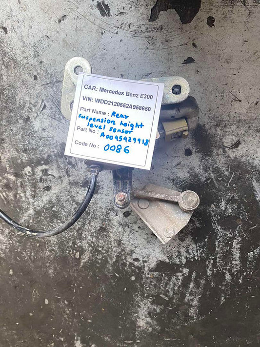 Mercedes-Benz E300 2014 W212 Rear Suspension Height Level Sensor (used) - A0045429918