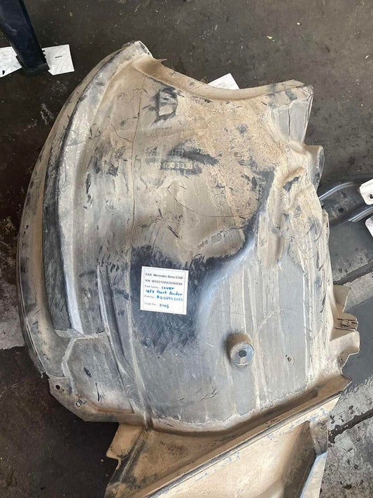 Mercedes-Benz E300 2014 W212 Cover Left Front Fender (used) - A2126903030