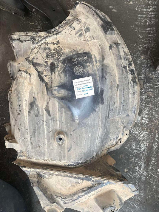 Mercedes-Benz E300 2014 W212 Cover Right Front Fender (used) - A2126906930