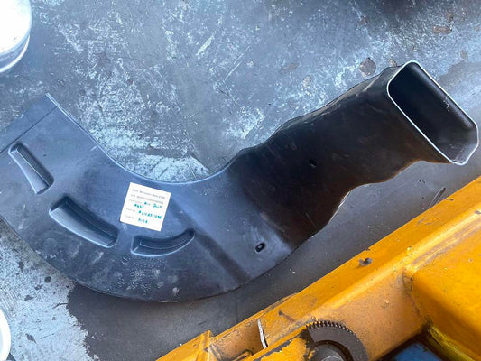 Mercedes-Benz E300 2014 W212 Air Duct Right (used) - A2128311746