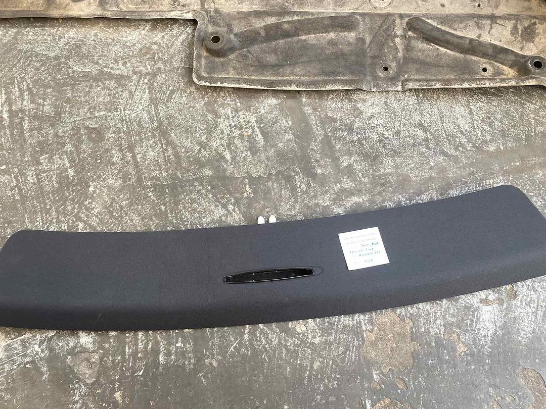 Mercedes-Benz E300 2014 W212 Trim Roof Service Flap (used) - A2126901750