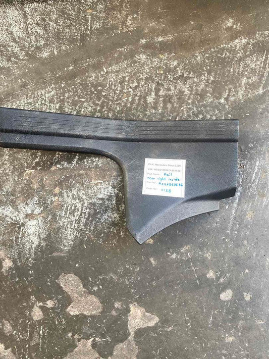 Mercedes-Benz E300 2014 W212 Rail Rear Right Inside (used) - A2126860636
