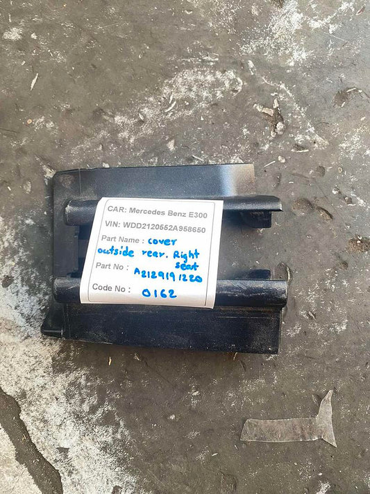 Mercedes-Benz E300 2014 W212 Cover Outside Rear Right Seat (used) - A2129191220