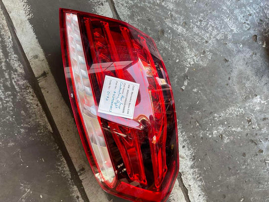 Mercedes-Benz E300 2014 W212 Rear Lamp Combination Right (used) - A2129060803