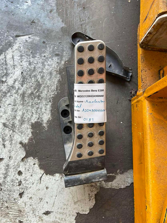 Mercedes-Benz E300 2014 W212 Accelerator Pedal (used) - A2043000200