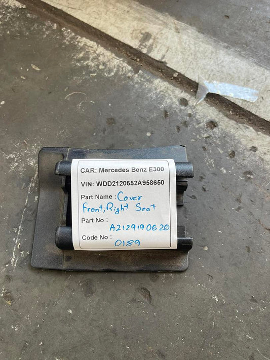 Mercedes-Benz E300 2014 W212 Cover Front Right Seat (used) - A2129190620