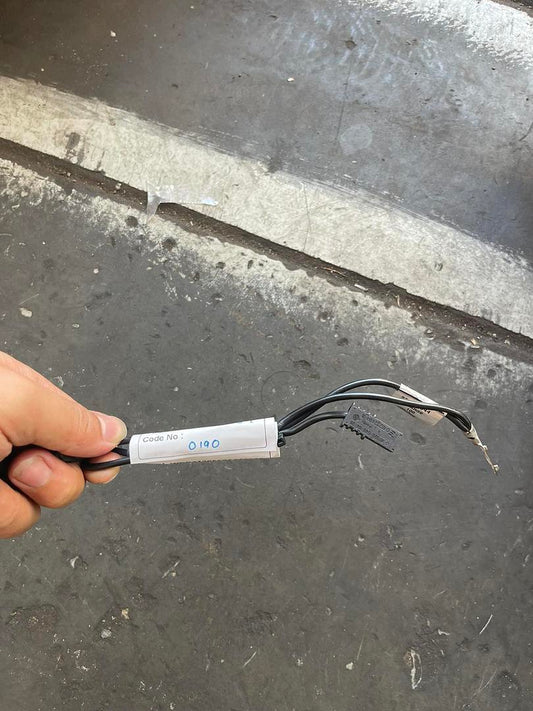 Mercedes-Benz E300 2014 W212 Radio Antenna Wave Trap C-Pillar Left (used) - A2128208289