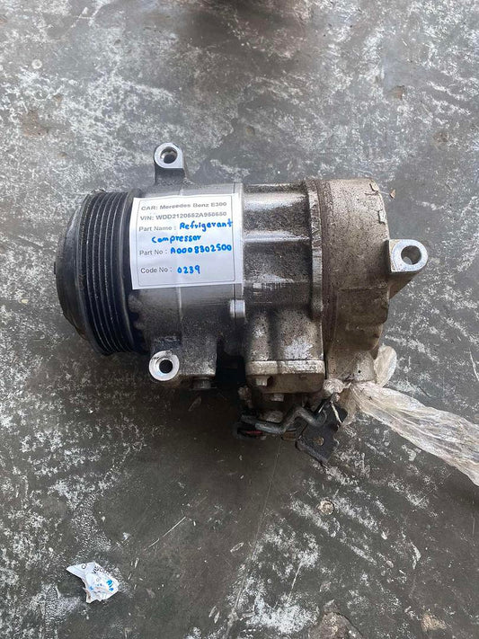 Mercedes-Benz E300 2014 W212 Refrigerant Compressor (used) - A0008302500
