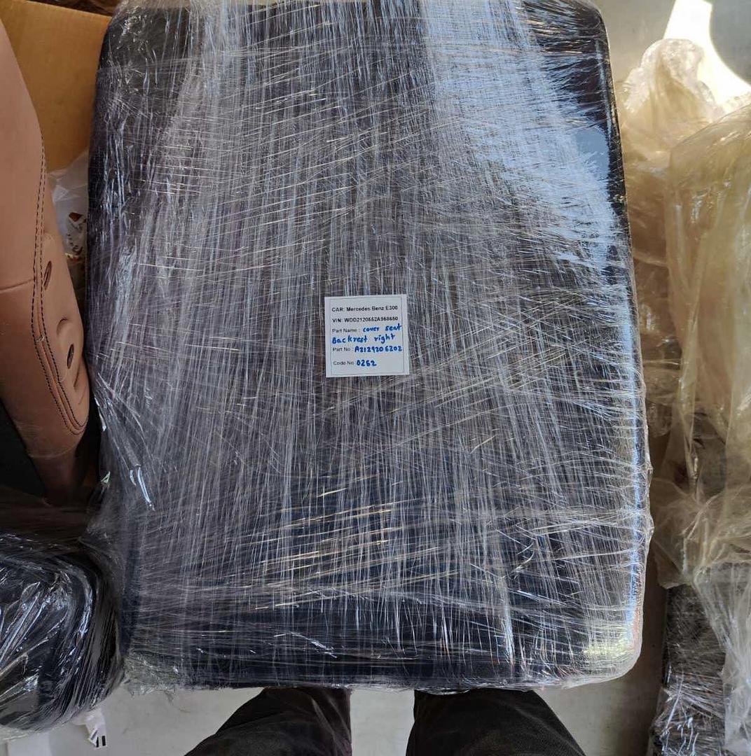 Mercedes-Benz E300 2014 W212 Cover Seat Backrest Right (used) - A2129206202
