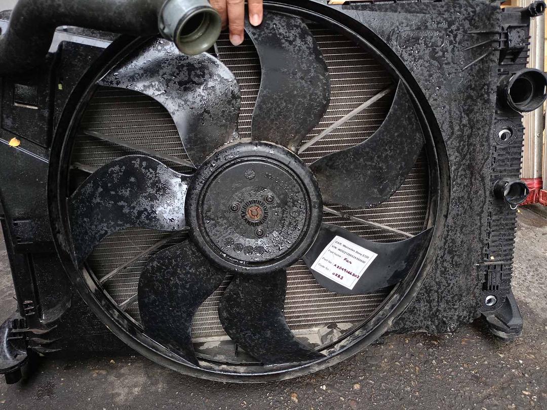 Mercedes-Benz E300 2014 W212 Radiator Fan (used) - A2049066802