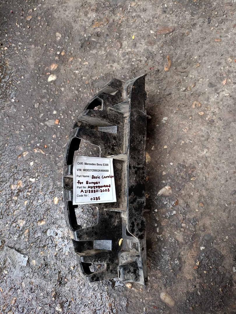 Mercedes-Benz E300 2014 W212 Basic Carrier For Bumper (used) - A2128802003