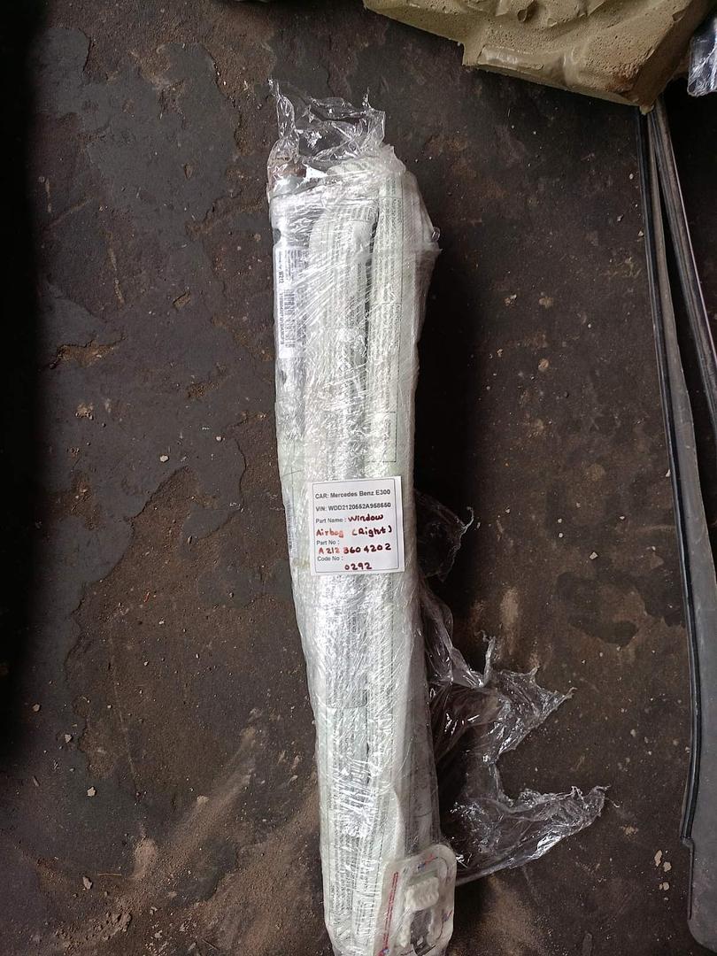 Mercedes-Benz E300 2014 W212 Window Airbag Right (used) - A2128604202