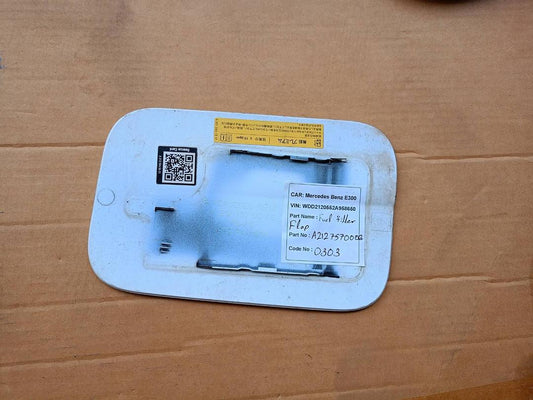 Mercedes-Benz E300 2014 W212 Full Filler Flap (used) -