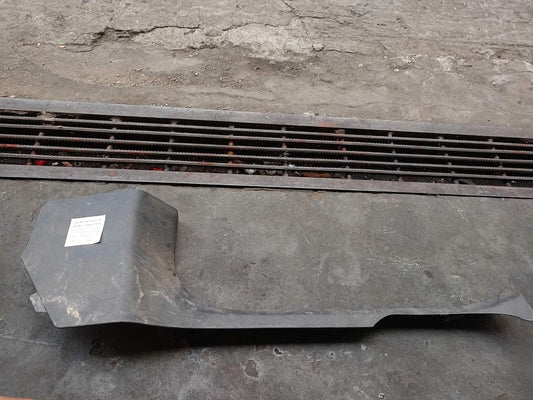 Mercedes-Benz E350 2018 W213 Cover Rail A-Pillar Bottom Inner Right (used) - A2136805000