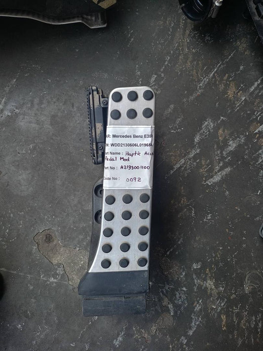 Mercedes-Benz E350 2018 W213 Accelerator Pedal (used) - A2133001100