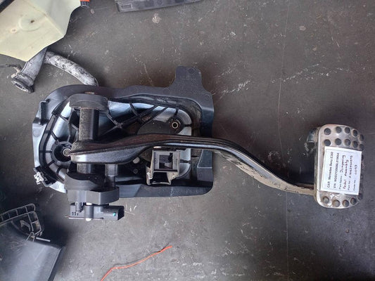 Mercedes-Benz E350 2018 W213 Brake Pedal (used) - A2052920515