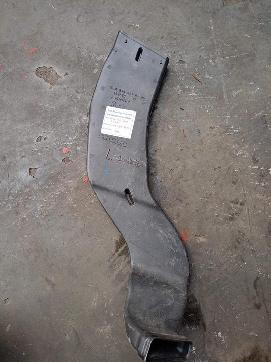 Mercedes-Benz E350 2018 W213 Left B-Pillar Interior Vent (used) - A2138318200