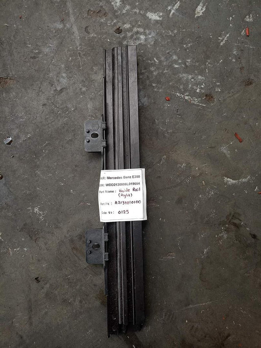 Mercedes-Benz E350 2018 W213 Front Roof Guide Rail Right (used) - A2137810100