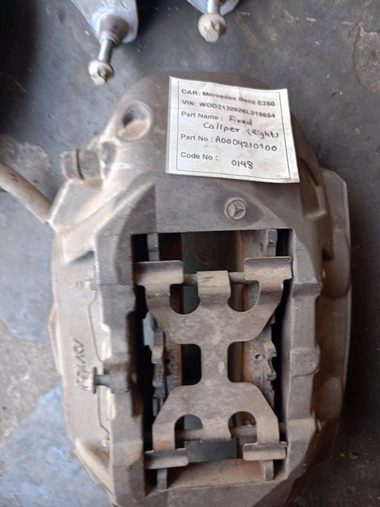 Mercedes-Benz E350 2018 W213 Fixed Caliper Front Right (used) - A0004210100