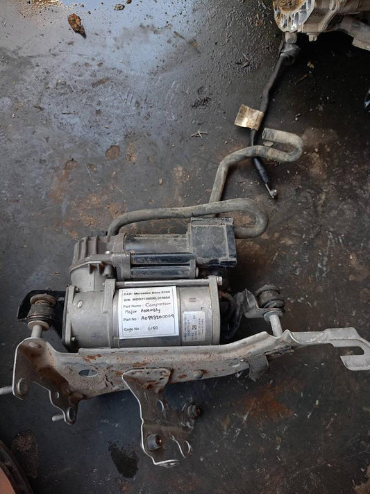 Mercedes-Benz E350 2018 W213 Compressor Air Suspension (used) - A0993200004