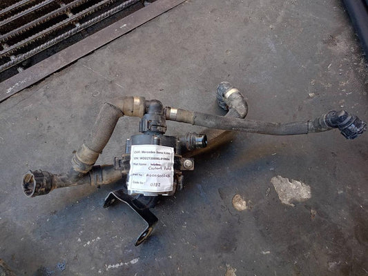 Mercedes-Benz E350 2018 W213 Water Pump (used) - A0005002686