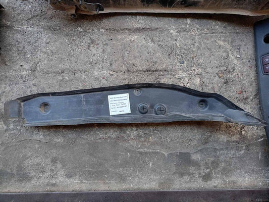 Mercedes-Benz E350 2018 W213 Fender Gap Cover Left (used) - A2138890300
