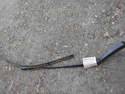 Mercedes-Benz E350 2018 W213 Wiper Arm For Driver's Side (used) - A2138205402