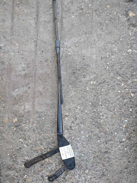 Mercedes-Benz E350 2018 W213 Wiper Arm (used) - A2138200444
