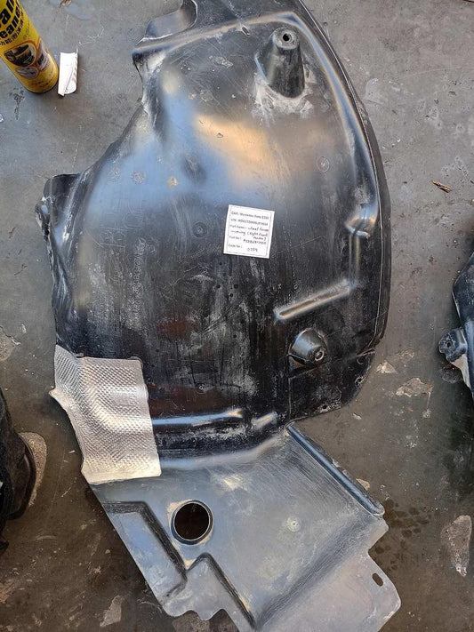 Mercedes-Benz E350 2018 W213 Wheel House Covering Left Front Fender (uised) - A2386911700