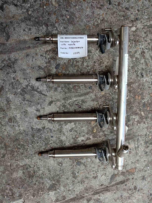 Mercedes-Benz E350 2018 W213 Fuel Injector (used) -  A2560700187