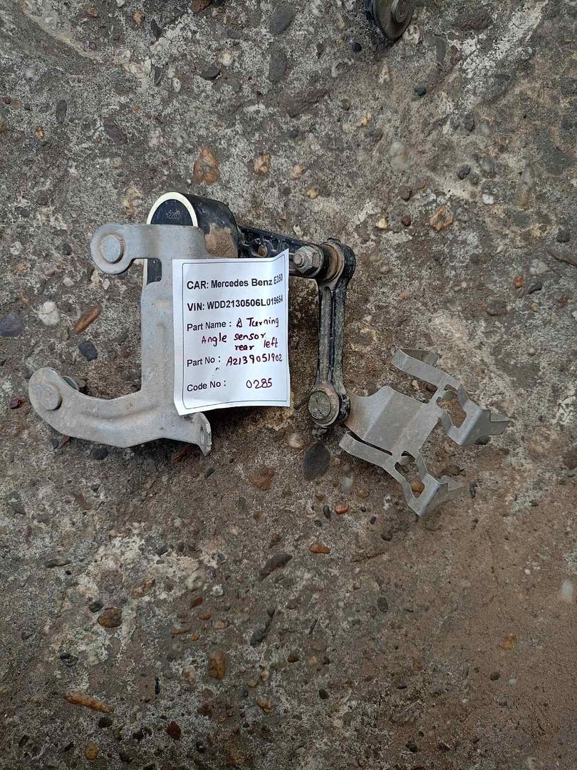 Mercedes-Benz E350 2018 W213 Turning Angle Sensor Rear Left (used) - A2139051902