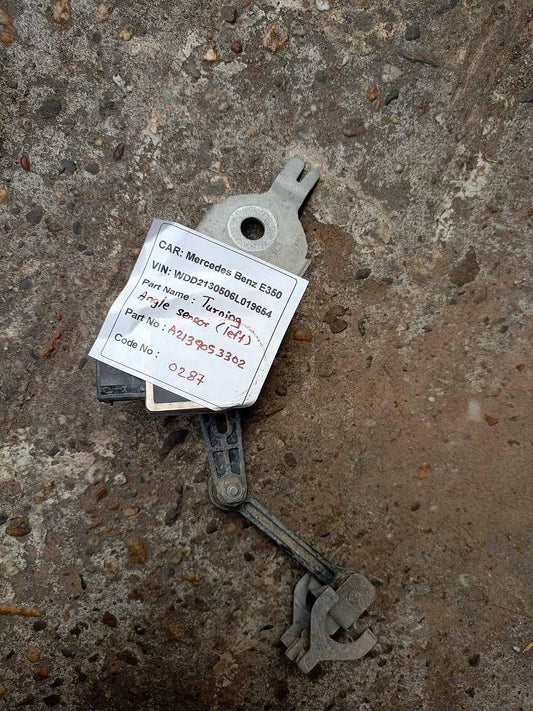 Mercedes-Benz E350 2018 W213 Turning Angle Sensor Left  (used) - A2139053302