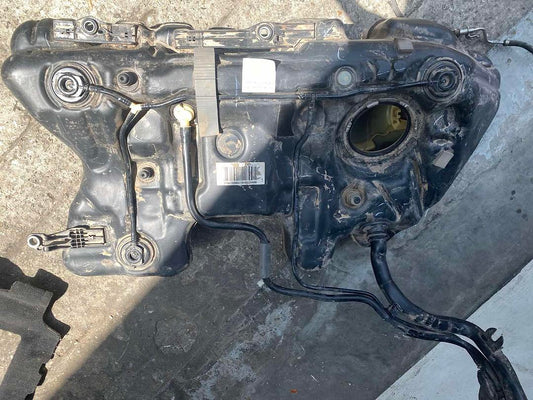 Mercedes-Benz E350 2018 W213 Fuel Tank (used) - A2134706900