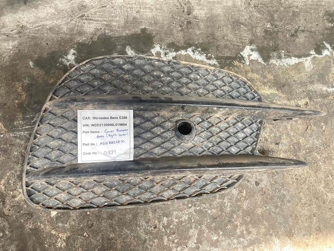 Mercedes-Benz E350 2018 W213 Cover Bumper Area Right Lower (used) - A2138856800